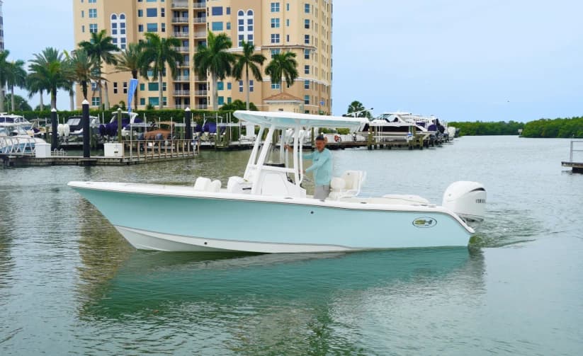 2027 SEA HUNT ULTRA 229