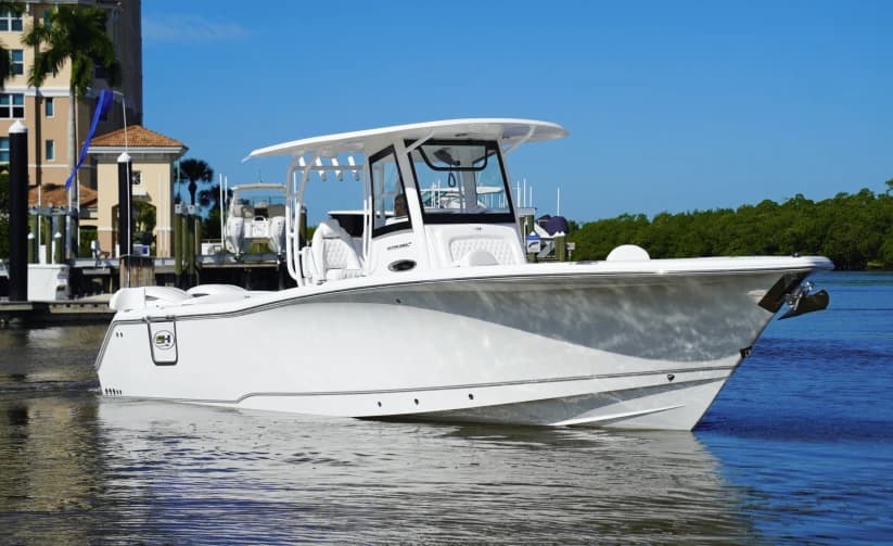 2027 SEA HUNT ULTRA 305SE