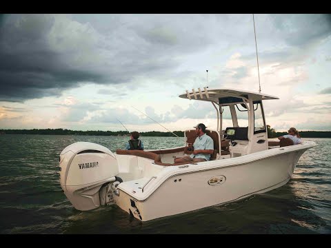 Sea Hunt ULTRA 255 SE
